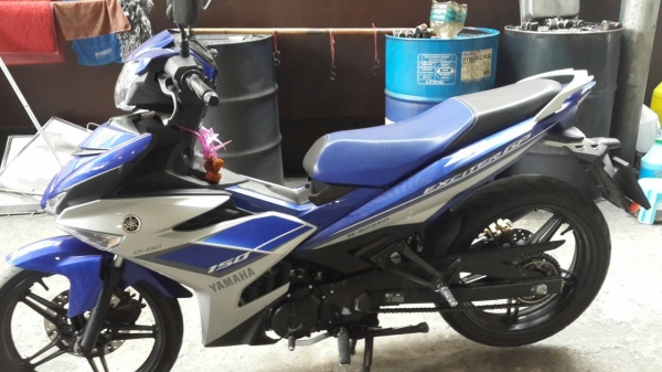 ขาย Yamaha Excuter 150 สตาร์ทมือ ปี 58 เครื่องดี ภายนอกมีรอยล้ม 2 ฝั่ง เล่มพร้อมโอน ขาย Yamaha Excuter 150 สตาร์ทมือ ปี 58 เครื่องดี ภายนอกมีรอยล้ม 2 ฝั่ง เล่มพร้อมโอน