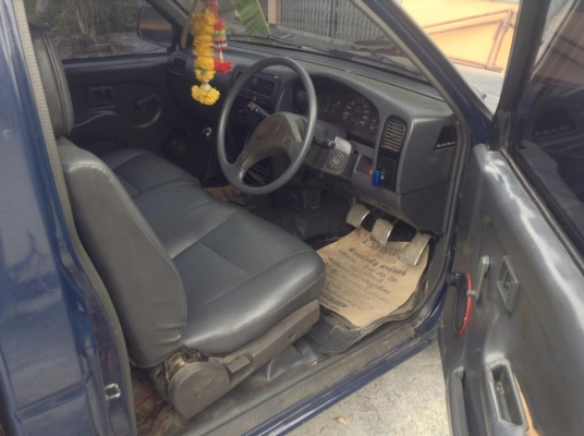 Nissan BigM ปี95