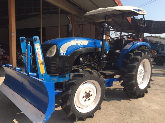 ขายรถไถแชมป์ YTO453 (4WD) 2เพลา ราคา 198,000 บาท ขายพร้อมอุปกรณ์ สนใจโทร 081-9136451 ค่ะ