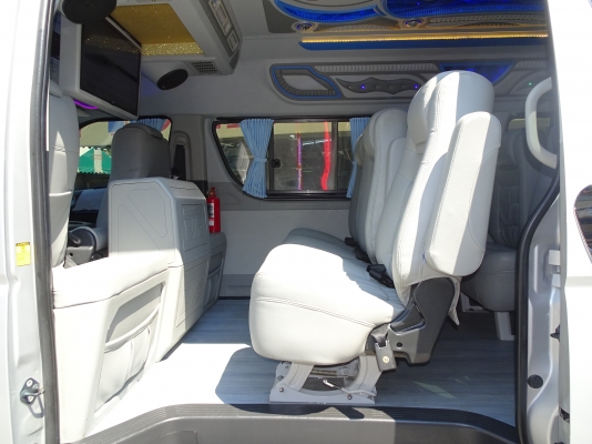 รถตู้มือสอง แต่งVIP ปี2012