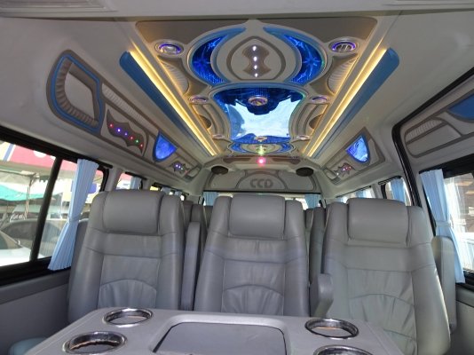 รถตู้มือสอง แต่งVIP ปี2012