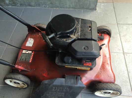 เครื่องตัดหญ้าสนาม เครื่องตัดหญ้าสนาม