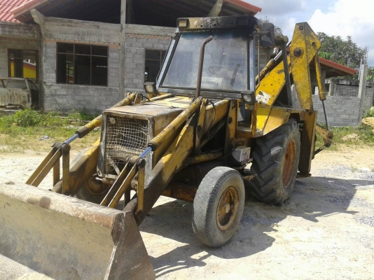 JCB    3CX  ตักหน้าขุดหลัง  เพลาเดียว  พร้อมใช้งาน (ราคาถูกๆ จ้า)