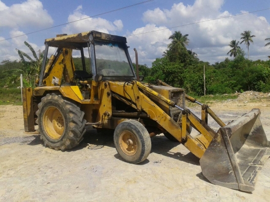 JCB    3CX  ตักหน้าขุดหลัง  เพลาเดียว  พร้อมใช้งาน (ราคาถูกๆ จ้า)