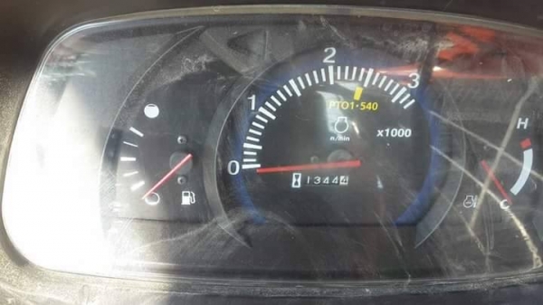 ขายรถไถ KUBOTA L3608 ใช้งานน้อย อุปกรณ์ครบ ดันหน้า ผานหลัง สภาพสวยพร้อมใช้งาน สนใจโทร 090-8588220คุณนะ 093-3258446คุณบิว หรือเข้าดูสินค้าอื่นๆได้ที่ www.truck.in.th/498 หรือเพจFacebook ณรงค์ ซื้อขายรถมือสอง (เว็บไซต์ส่วนตัว) หรือFacebook คุณนะ รถบรรทุก