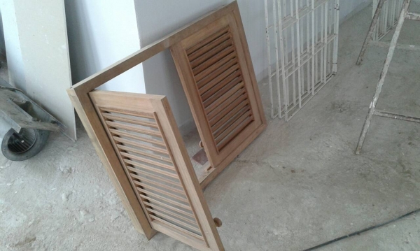 ซิ้งเก็บของงานเก่าไม้สักแก่ ซิ้งเก็บของงานเก่าไม้สักแก่