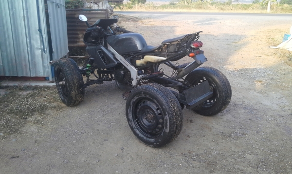 โครงสี่ล้อทางเรียบ