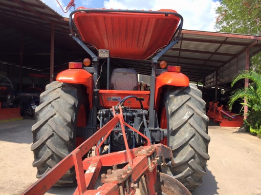 ขายรถไถ Kubota M9540(4WD) พร้อมดันหน้า+ผานบุกเบิกช้าง รถสวย พร้อมใช้งานครับ