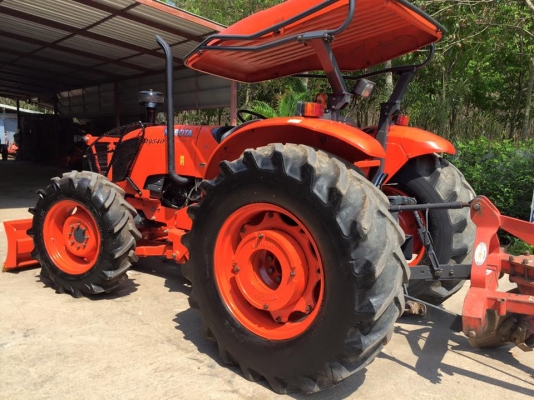 ขายรถไถ Kubota M9540(4WD) พร้อมดันหน้า+ผานบุกเบิกช้าง รถสวย พร้อมใช้งานครับ