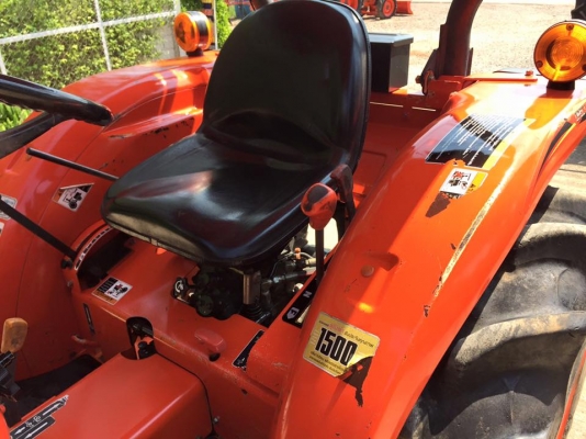 ขายรถไถ Kubota L3608(4WD) พร้อมใบมีดและผานพรวนช้าง รถสวย สีเดิม พร้อมใช้งาน