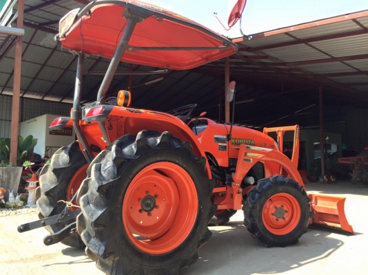 ขายรถไถ Kubota L3608(4WD) พร้อมใบมีดและผานพรวนช้าง รถสวย สีเดิม พร้อมใช้งาน