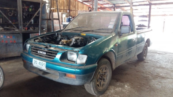 ขายด่วนรถกระบะISUZUตอนเดียวกระบะเลส เอกสารเล่มทะเบียนพร้อม