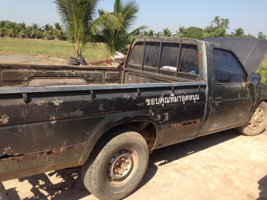 ขายนิสสันฝาแดงหยาบเครื่องดีเกียร์ดีชัชซีสดี ขายนิสสันฝาแดงหยาบเครื่องดีเกียร์ดีชัชซีสดี