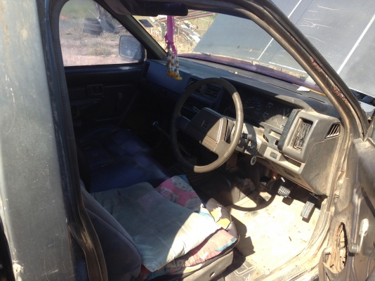 ขายนิสสันฝาแดงหยาบเครื่องดีเกียร์ดีชัชซีสดี ขายนิสสันฝาแดงหยาบเครื่องดีเกียร์ดีชัชซีสดี