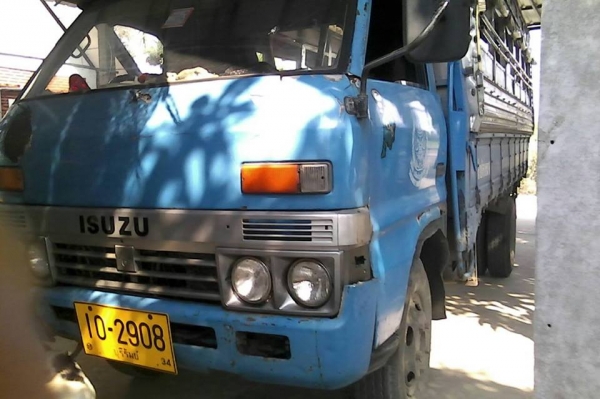 ขายรถ6ล้อ โดยสารISUZU TL100แรง เครื่องดีแคชซีสวย ยาว4.30เมตร สภาพพร้อมใช้งาน เอกสารพร้อมโอน สนใจโทร 090-8588220คุณนะ 093-3258446คุณบิว หรือเข้าดูสินค้าอื่นๆได้ที่ www.truck.in.th/498 หรือเพจFacebook ณรงค์ ซื้อขายรถมือสอง (เว็บไซต์ส่วนตัว) หรือFacebook คุณ