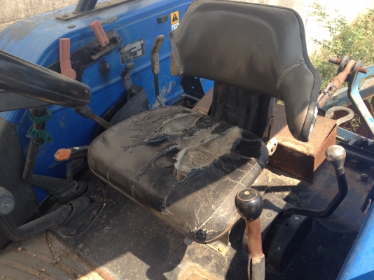 ขายรถแทรกเตอร์มือสอง