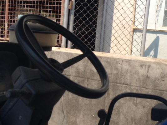 ขายรถแทรกเตอร์มือสอง