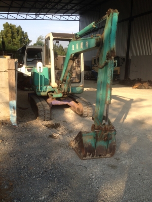 รถขุด KOMATSU PC30-7E