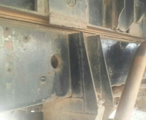 สิบล้อ อิซุซุ JCM 6BD1-165เพาเดียว ดั้มกะบะเหล็ก สภาพนางฟ้าสวยเดิมๆทั้งคัน แอร์ พ.เวอร์ ทิฟฟี ยางเต็ม ทะเบียนพร้อมโอน ราคา 395,000บ รถสวยๆราคาเบาๆ