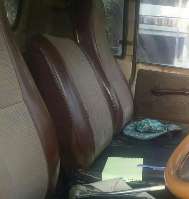 สิบล้อ อิซุซุ JCM 6BD1-165เพาเดียว ดั้มกะบะเหล็ก สภาพนางฟ้าสวยเดิมๆทั้งคัน แอร์ พ.เวอร์ ทิฟฟี ยางเต็ม ทะเบียนพร้อมโอน ราคา 395,000บ รถสวยๆราคาเบาๆ