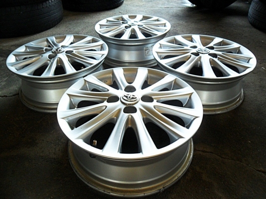 แม็กขอบ15แท้ 4รู100 สภาพใหม่ คู่ละ2000