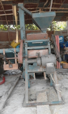 ขายโรงสีข้าว อุปกรณ์ครบพร้อมสี หิน18มอเตอร์3แรงใช้งานได้เลยครับ ขายโรงสีข้าว อุปกรณ์ครบพร้อมสี หิน18มอเตอร์3แรงใช้งานได้เลยครับ