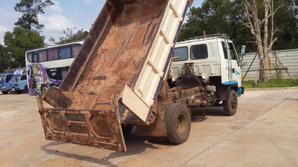 ขาย 6 ล้อดัมพ์ ร็อคกี้ 195 FRR32DB