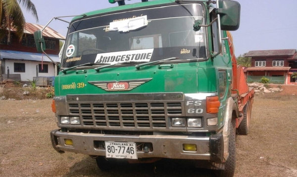 ขายรถบรรทุุกรถแฐคโฮเพลาเดียวเหล็ก H บีมบรรทุกCAT 320 สบายทะเบียนเต็ม