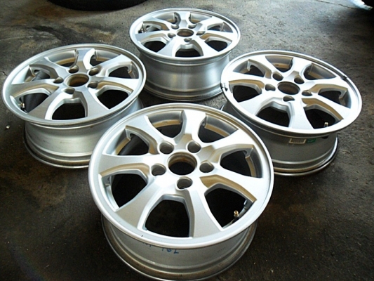 แม็กแท้ ขอบ15- 5รู114 สภาพใหม่ สีสวย(4วง3,400)