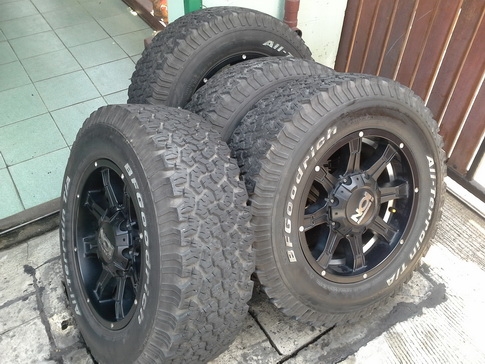 Max + BF All USA. 285/65/18 ปี12 สวยๆ 1ชุด