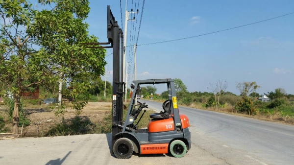 ขายด่วนรถยก TOYOTA 6FGยก1.0ตันเสาสูง3เมตรงาสไลย์ได้ยางตัน4เส้นรถนอกยังไม่เคยใช้งานในเมืองไทยเลย=รุ่นใหม่ขายถูกๆ