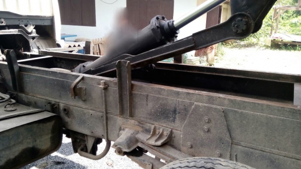 รถมิตซู 6 ล้อดั้ม เปลื่ยนเครื่อง 150 แรงม้า.    สนใจติดต่อ  081 - 6079515