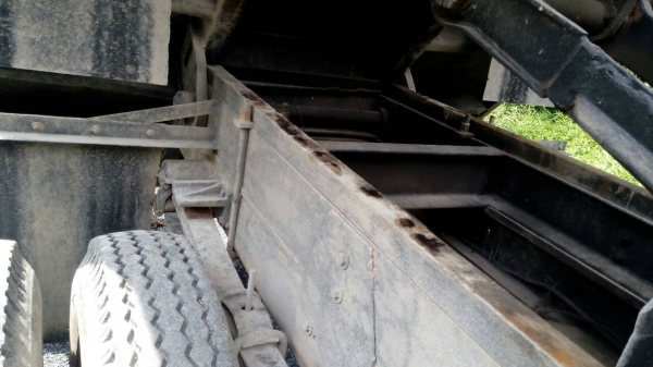 รถมิตซู 6 ล้อดั้ม เปลื่ยนเครื่อง 150 แรงม้า.    สนใจติดต่อ  081 - 6079515