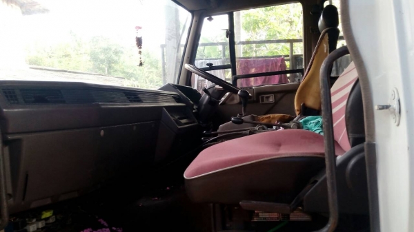 รถมิตซู 6 ล้อดั้ม เปลื่ยนเครื่อง 150 แรงม้า.    สนใจติดต่อ  081 - 6079515