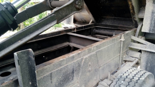 รถมิตซู 6 ล้อดั้ม เปลื่ยนเครื่อง 150 แรงม้า.    สนใจติดต่อ  081 - 6079515