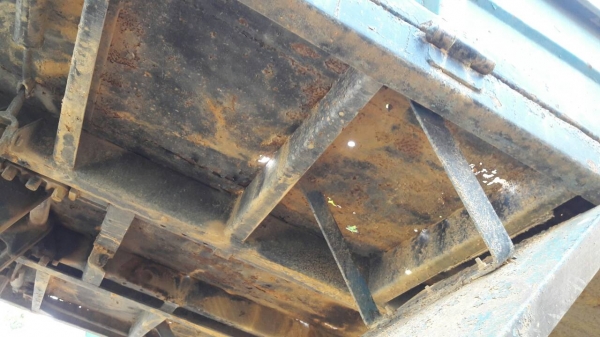 รถอีซูซู 6 ล้อดั้ม NPR 115 แรงม้า.   สนใจติดต่อ  081 - 6079515