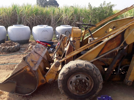 วันนี้วันเดียวครับ ราคานี้งดต่อรองครับ รถตัก ราคาเบาๆครับ โคมัสสุ