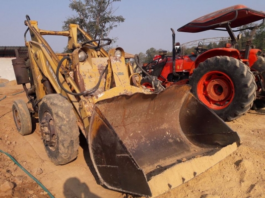 วันนี้วันเดียวครับ ราคานี้งดต่อรองครับ รถตัก ราคาเบาๆครับ โคมัสสุ