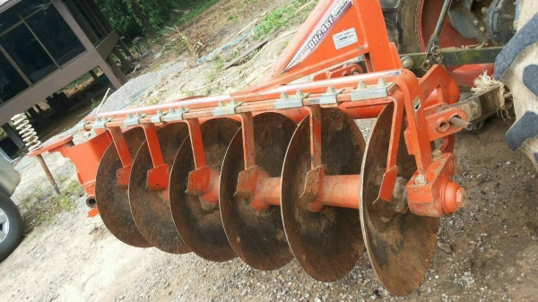 รถไถ KUBOTA  L4708. ( รถทำงาน 1,1xx ชม. )     สนใจติดต่อ  081 - 6079515