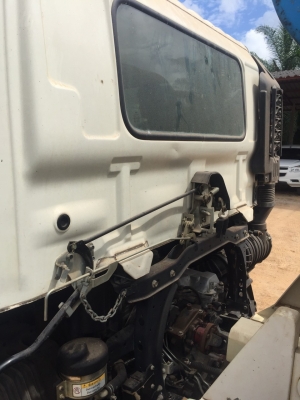 รถฮีโน่  6  ล้อ โม่ปูน FG8J  220 แรงม้า. ปี 56.  ( รถวิ่ง 15,xxx กม. )     สนใจติดต่อ  081 - 6079515