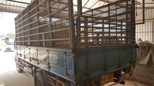 ขาย 6 ล้อ ISUZU NKR71LY52A ปี 47 เครื่อง 4HG1-T 130 แรงม้า คัสซีสวยตลอดเส้น แอร์เย็น ทะเบียนพร้อมโอน