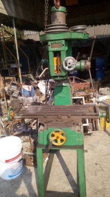 ขายมิลลิ่งตั้งโต๊ะเสาสูงไฟ3สายราคาถูกครับ