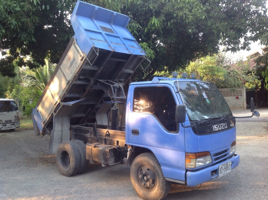 ขาย 6 ล้อดั้ม NKR-120  กระบะดั้ม 3 เมตร