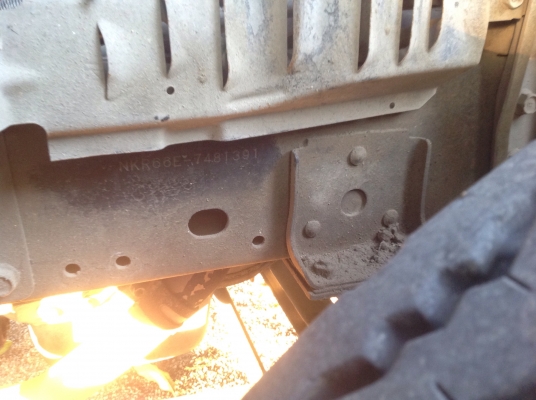 ขาย 6 ล้อดั้ม NKR-120 กระบะดั้ม 3 เมตร ขาย 6 ล้อดั้ม NKR-120 กระบะดั้ม 3 เมตร