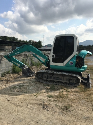 komatsu pc45 เครื่องดำ ปั้มนิ้ว มีเก๋ง แอร์เย็น เจ้าของขายเอง
