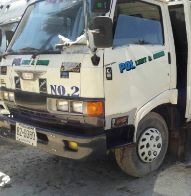 หกล้อ ฮีโน่ KM779 wo4d117แรง ช่วงยาว5.50ม สภาพดีสวยพร้อมใช้งาน ทะเบียนพร้อมโอน มี2คัน ครับท่าน