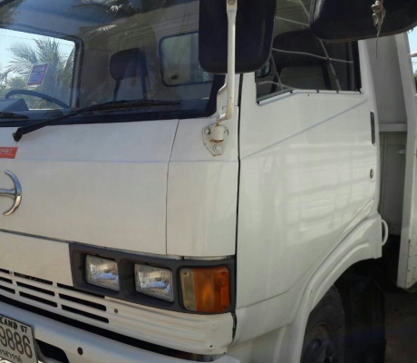 หกล้อ ฮีโน่ KM779 wo4d117แรง ช่วงยาว5.50ม สภาพดีสวยพร้อมใช้งาน ทะเบียนพร้อมโอน มี2คัน ครับท่าน