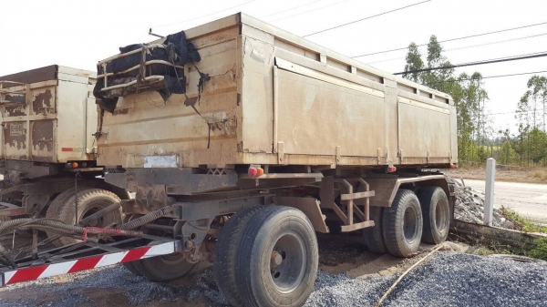 ขาย ลูกพ่วงดั้ม 3 คานยัด ยังไม่ลงเล่ม ยาว 6 เมตร เอกสารเล่มทะเบียนครบ