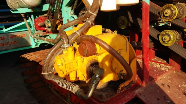 ขายรถเกี่ยว ใหม่มาก ยังใช้ไม่ถึง 3 เดือน