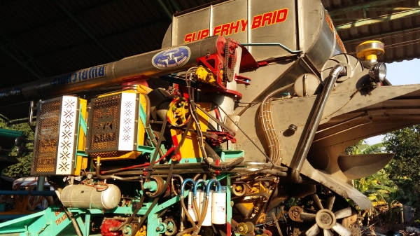 ขายรถเกี่ยว ใหม่มาก ยังใช้ไม่ถึง 3 เดือน